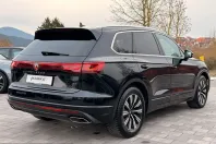 Volkswagen Touareg din 2024 cu 43.900 km - oferta VOL203390 - foto 3