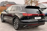 Volkswagen Touareg din 2024 cu 43.900 km - oferta VOL203390 - foto 4