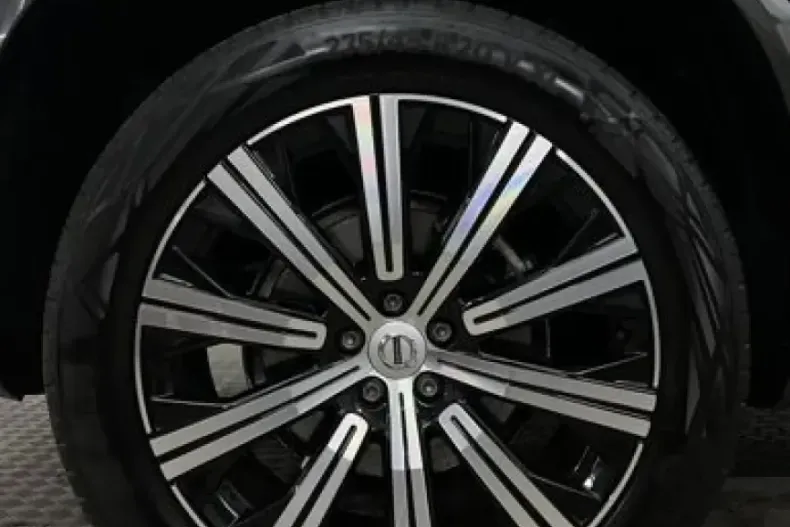 Volvo XC90 din 2022 cu 87.034 km - oferta VOL203392 - foto 16