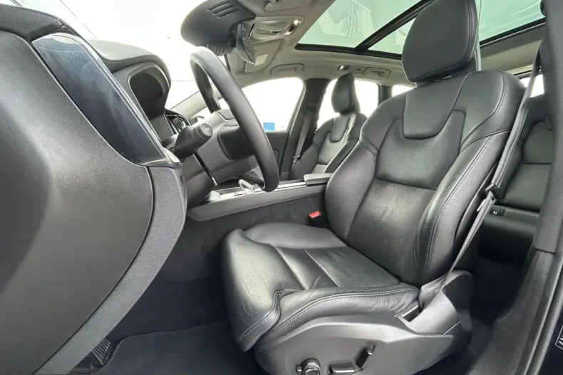 Volvo XC60 din 2022 cu 84.475 km - oferta VOL203405 - foto 12