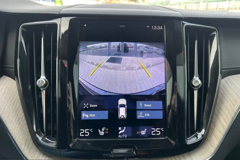 Volvo XC60 din 2022 cu 84.475 km - oferta VOL203405 - foto 26