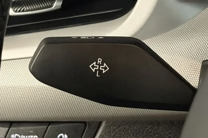 BMW iX1 (Seria X) din 2023 cu 59.854 km - oferta BMW203408 - foto 13