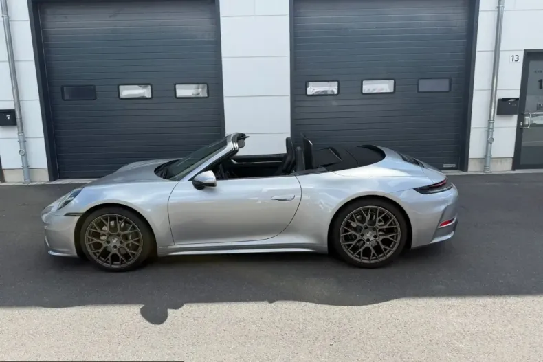 Porsche 911 din 2025 cu 2.900 km - oferta POR203409 - foto 2