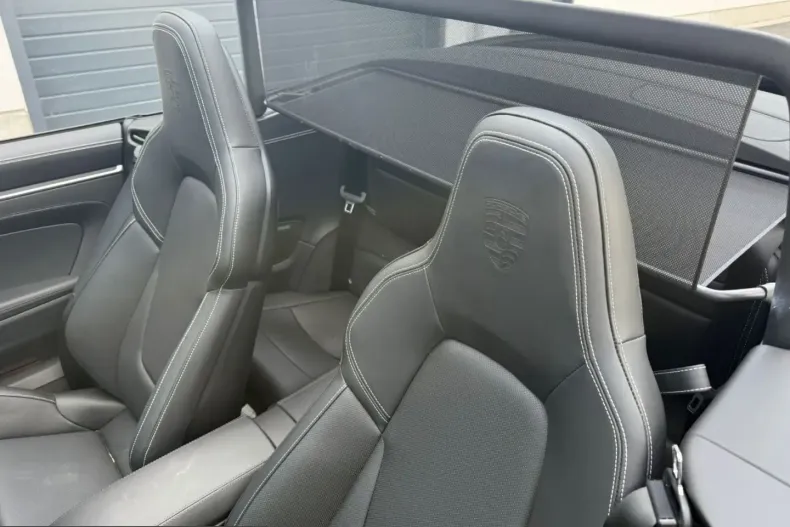 Porsche 911 din 2025 cu 2.900 km - oferta POR203409 - foto 5