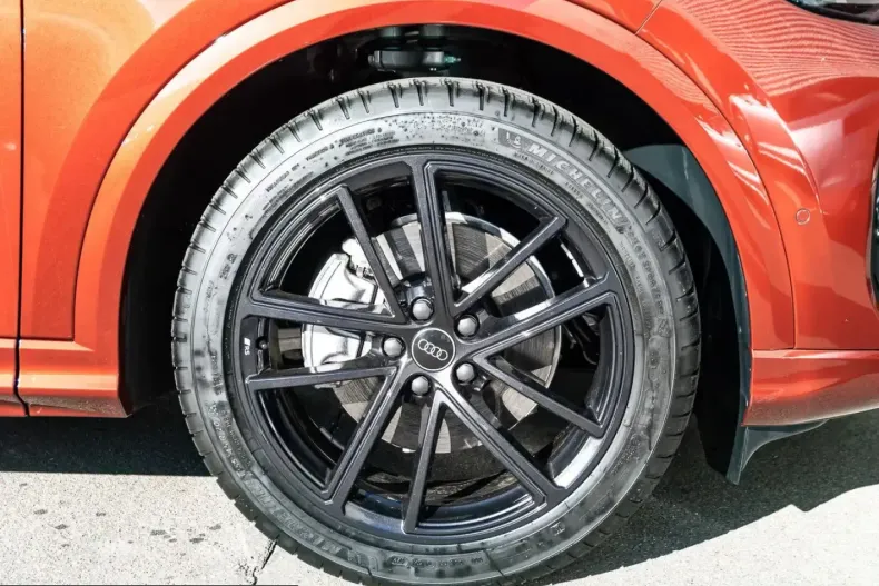 Audi Q5 din 2026 cu 9.999 km - oferta AUD203413 - foto 6