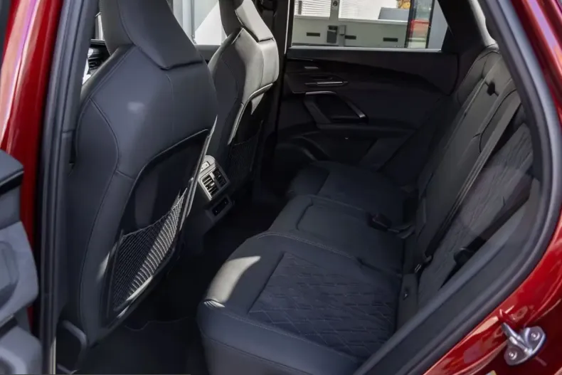 Audi Q5 din 2026 cu 9.999 km - oferta AUD203413 - foto 10