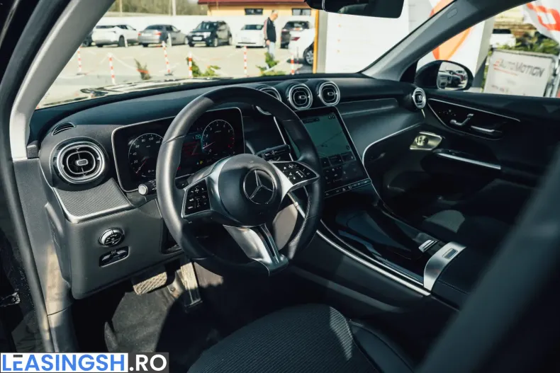 Mercedes-Benz GLC 200 (Clasa GLC) din 2023 cu 28.618 km - oferta MER203429 - foto 9