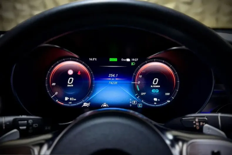 Mercedes-Benz GLC 300 (Clasa GLC) din 2021 cu 71.250 km - oferta MER203436 - foto 9