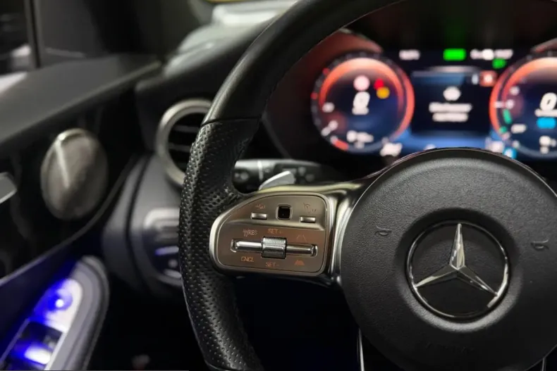 Mercedes-Benz GLC 300 (Clasa GLC) din 2021 cu 71.250 km - oferta MER203436 - foto 13