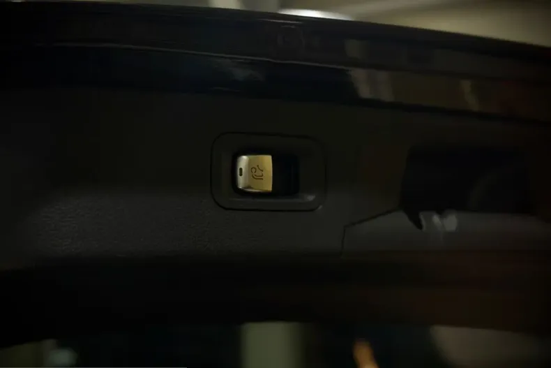 Mercedes-Benz GLC 300 (Clasa GLC) din 2021 cu 71.250 km - oferta MER203436 - foto 20