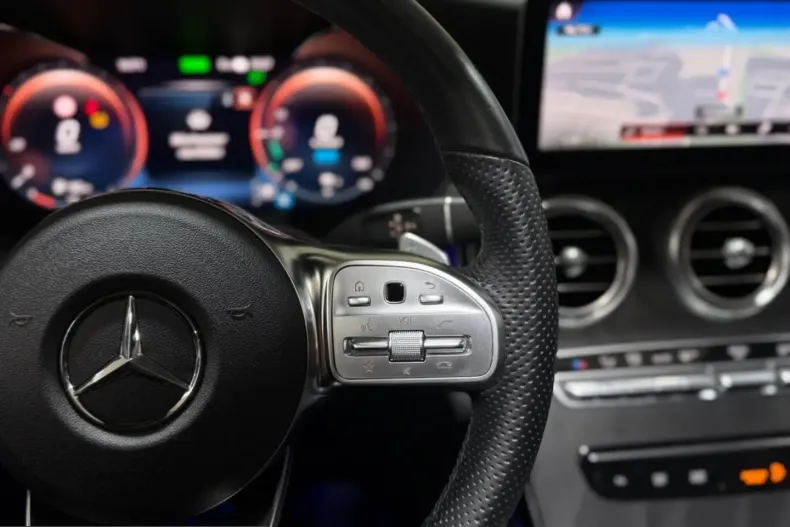 Mercedes-Benz GLC 300 (Clasa GLC) din 2021 cu 71.250 km - oferta MER203436 - foto 24