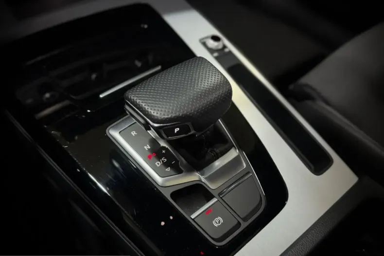 Audi Q5 din 2022 cu 47.200 km - oferta AUD203438 - foto 45