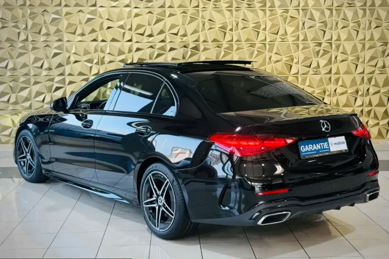 Mercedes-Benz C 300 (Clasa C) din 2025 cu 19.350 km - oferta MER203439 - foto 12