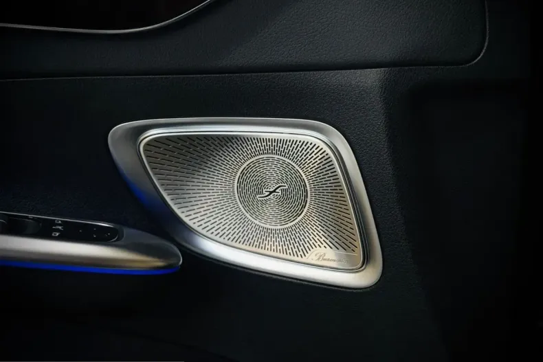 Mercedes-Benz C 300 (Clasa C) din 2025 cu 19.350 km - oferta MER203439 - foto 16