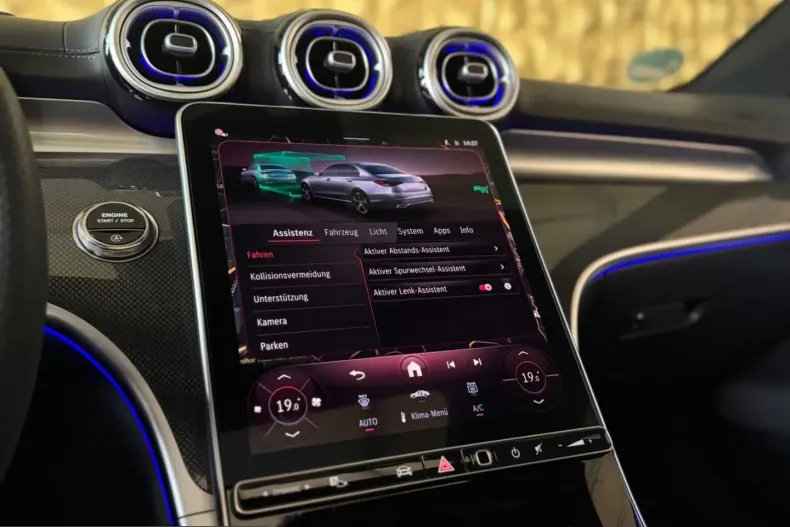 Mercedes-Benz C 300 (Clasa C) din 2025 cu 19.350 km - oferta MER203439 - foto 29