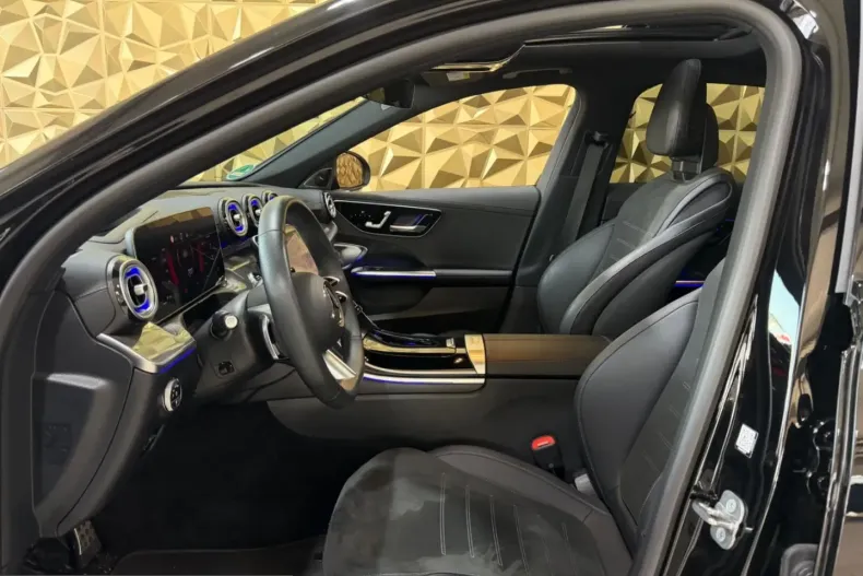 Mercedes-Benz C 300 (Clasa C) din 2025 cu 19.350 km - oferta MER203439 - foto 38