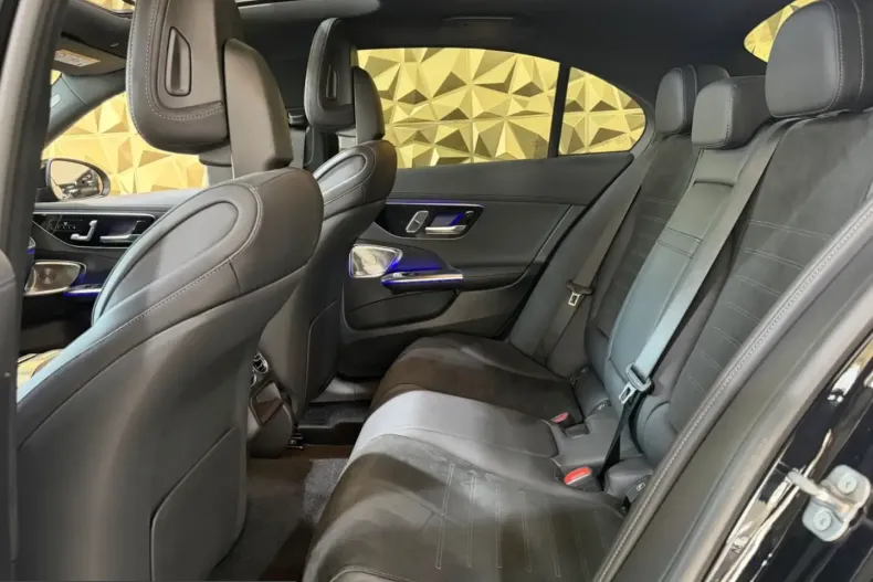 Mercedes-Benz C 300 (Clasa C) din 2025 cu 19.350 km - oferta MER203439 - foto 43