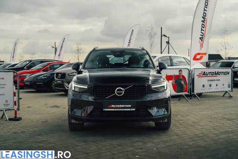 Volvo XC40 din 2023 cu 39.154 km - oferta VOL203445 - foto 2