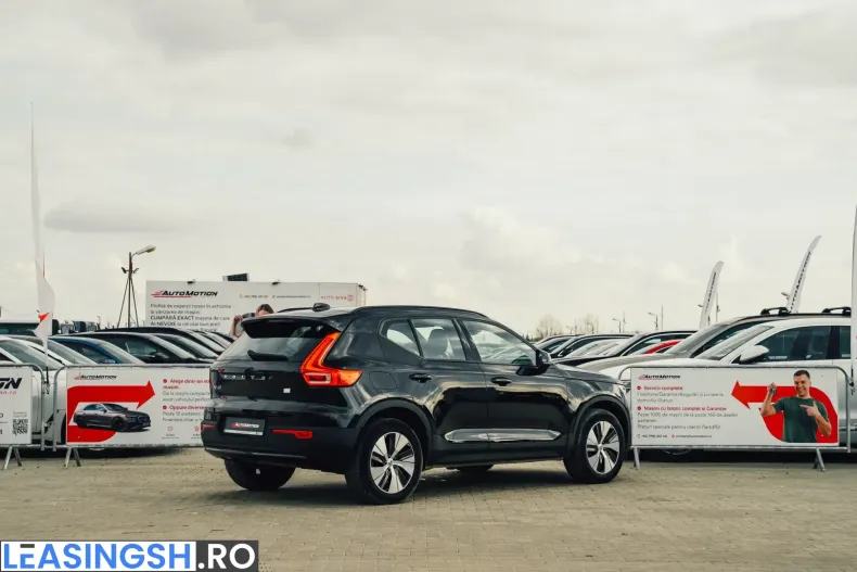 Volvo XC40 din 2023 cu 39.154 km - oferta VOL203445 - foto 6