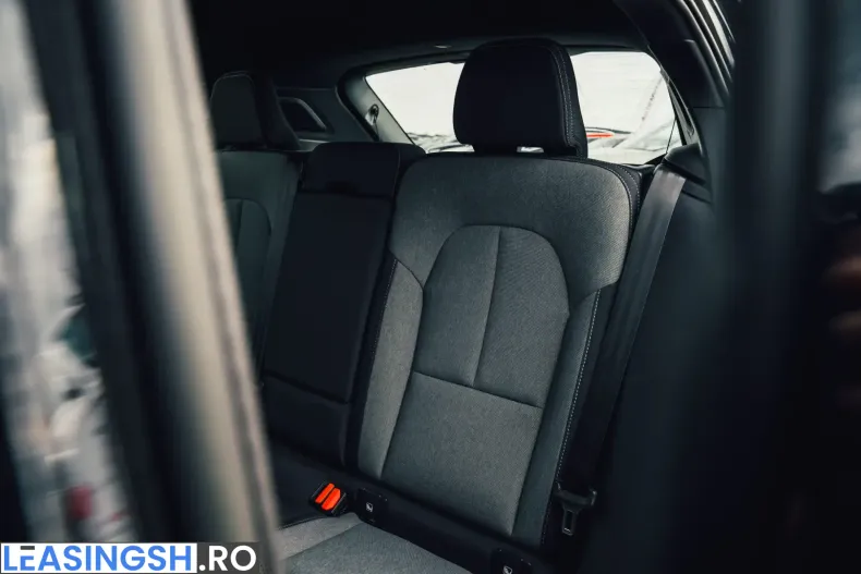 Volvo XC40 din 2023 cu 39.154 km - oferta VOL203445 - foto 9