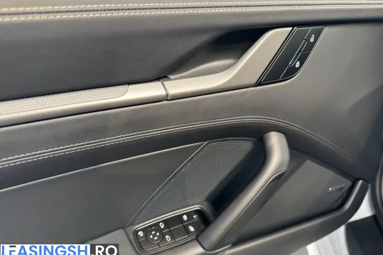 Porsche 992 din 2024 cu 14.390 km - oferta POR203447 - foto 13