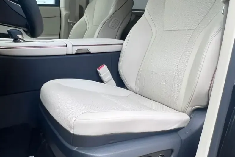 Lexus LM din 2024 cu 24.100 km - oferta LEX203455 - foto 10