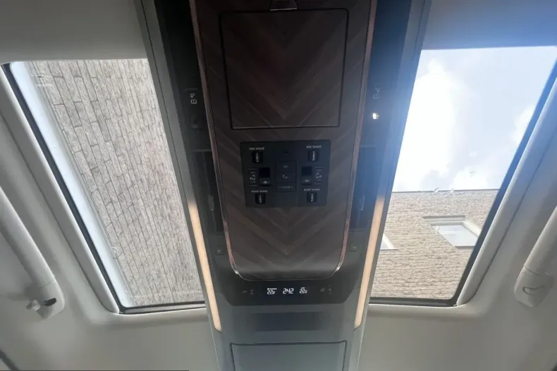 Lexus LM din 2024 cu 24.100 km - oferta LEX203455 - foto 19