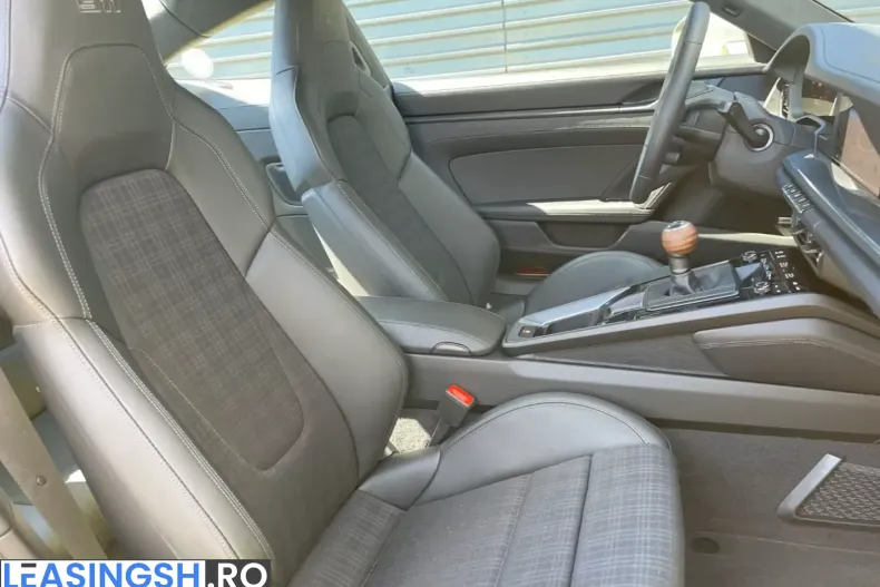 Porsche 992 din 2025 cu 9.950 km - oferta POR203463 - foto 22