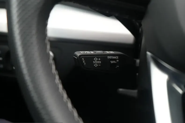 Audi Q5 din 2023 cu 15.097 km - oferta AUD203464 - foto 8