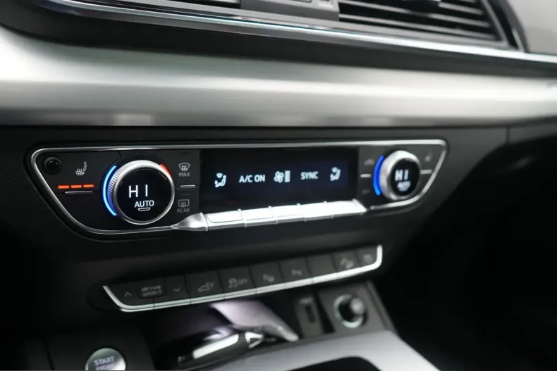 Audi Q5 din 2023 cu 15.097 km - oferta AUD203464 - foto 11