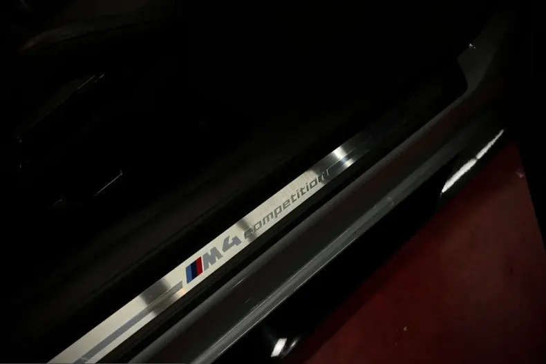 BMW M4 (Seria 4) din 2022 cu 41.500 km - oferta BMW203468 - foto 42