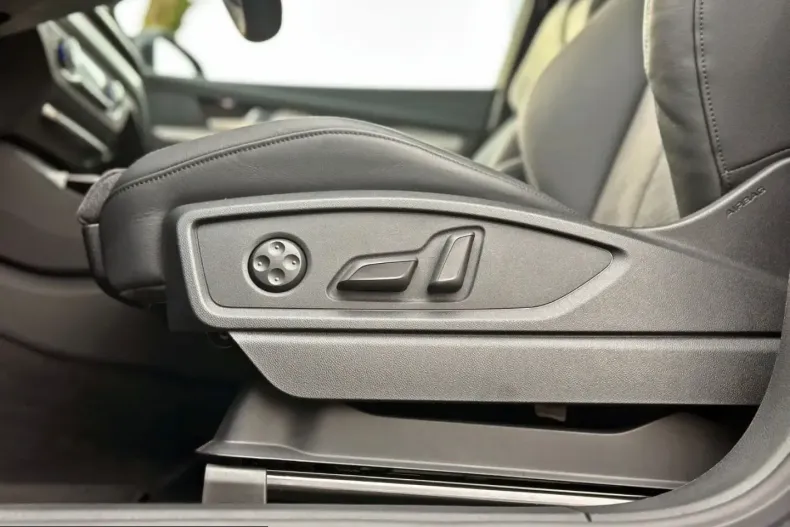 Audi Q5 din 2025 cu 8.690 km - oferta AUD203470 - foto 15