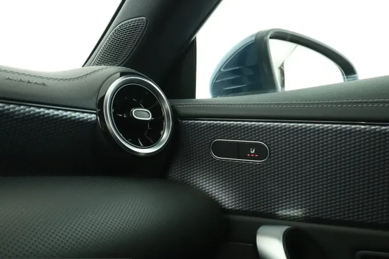 Mercedes-Benz CLA 250 (Clasa CLA) din 2022 cu 56.366 km - oferta MER203471 - foto 16