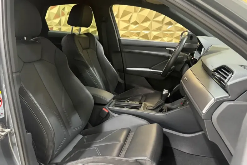 Audi Q3 din 2022 cu 42.900 km - oferta AUD203472 - foto 9