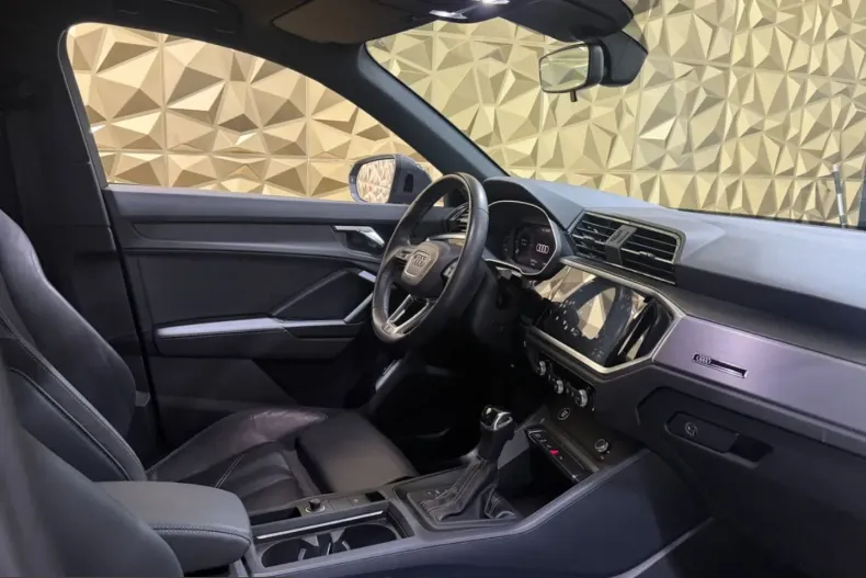 Audi Q3 din 2022 cu 42.900 km - oferta AUD203472 - foto 13