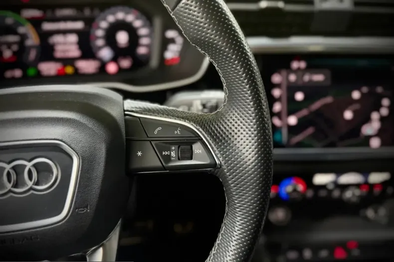 Audi Q3 din 2022 cu 42.900 km - oferta AUD203472 - foto 26