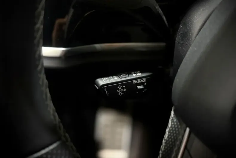 Audi Q3 din 2022 cu 42.900 km - oferta AUD203472 - foto 30