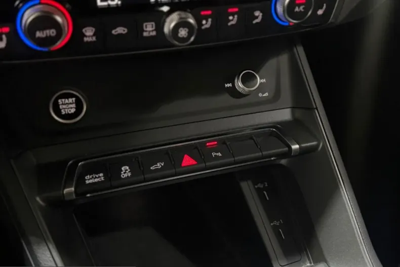 Audi Q3 din 2022 cu 42.900 km - oferta AUD203472 - foto 33