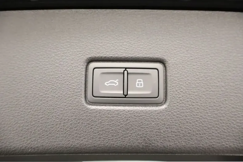 Audi Q5 din 2025 cu 8.690 km - oferta AUD203473 - foto 28