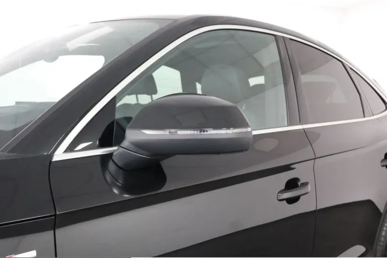 Audi Q5 din 2025 cu 8.690 km - oferta AUD203473 - foto 35