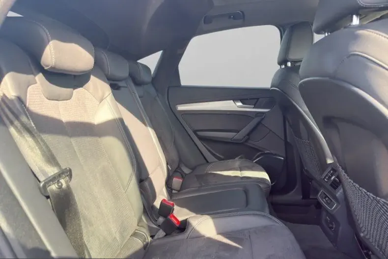 Audi Q5 din 2023 cu 49.318 km - oferta AUD203477 - foto 8