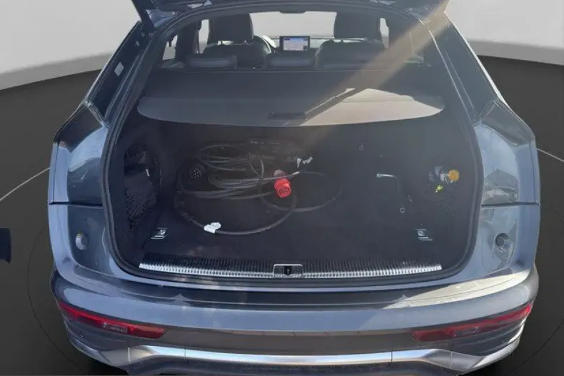 Audi Q5 din 2023 cu 49.318 km - oferta AUD203477 - foto 9