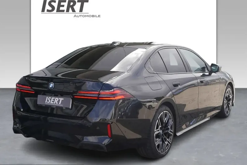 BMW 550 (Seria 5) din 2024 cu 14.520 km - oferta BMW203479 - foto 5