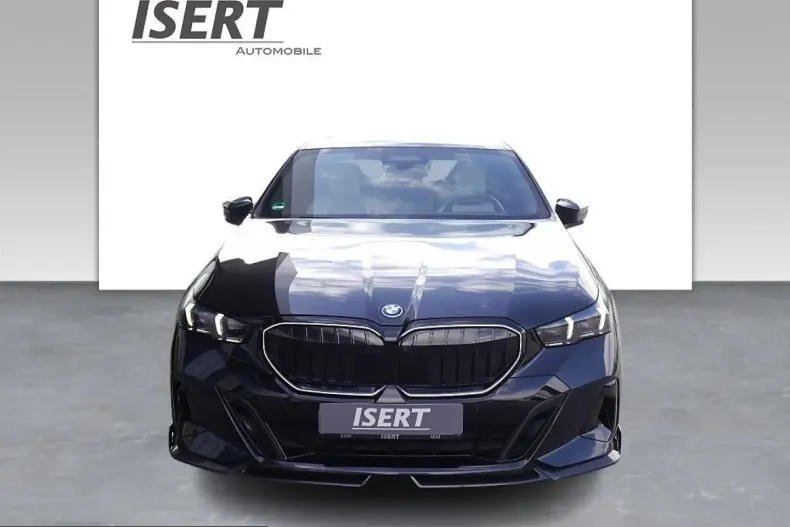 BMW 550 (Seria 5) din 2024 cu 14.520 km - oferta BMW203479 - foto 6