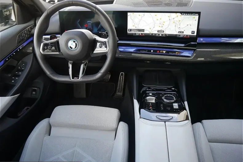 BMW 550 (Seria 5) din 2024 cu 14.520 km - oferta BMW203479 - foto 8