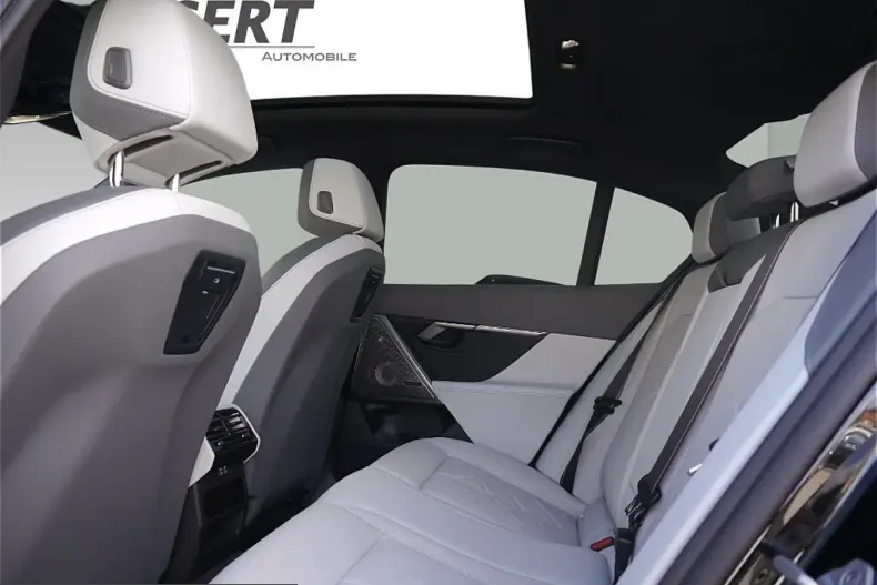 BMW 550 (Seria 5) din 2024 cu 14.520 km - oferta BMW203479 - foto 11