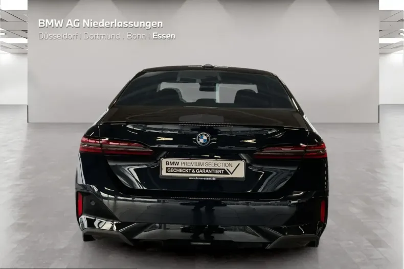 BMW 550 (Seria 5) din 2025 cu 23.105 km - oferta BMW203481 - foto 9