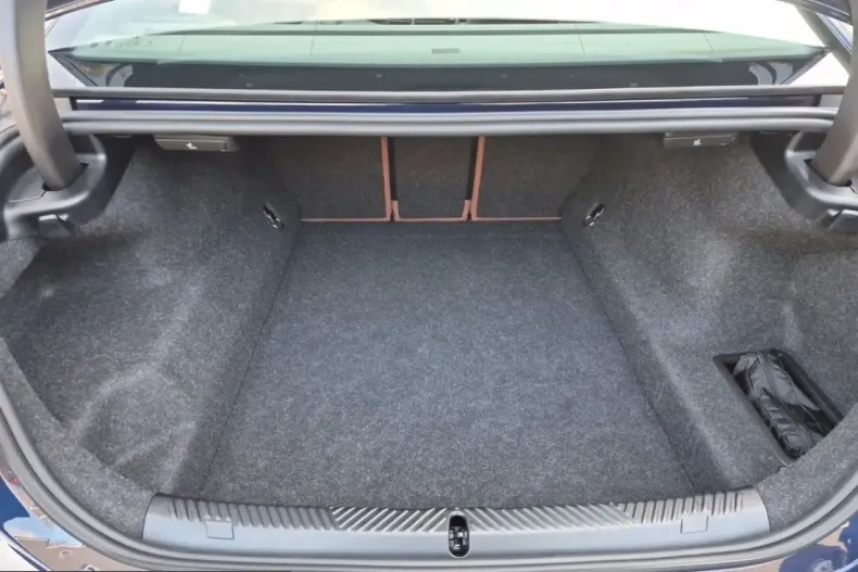 BMW 550 (Seria 5) din 2024 cu 14.995 km - oferta BMW203483 - foto 5