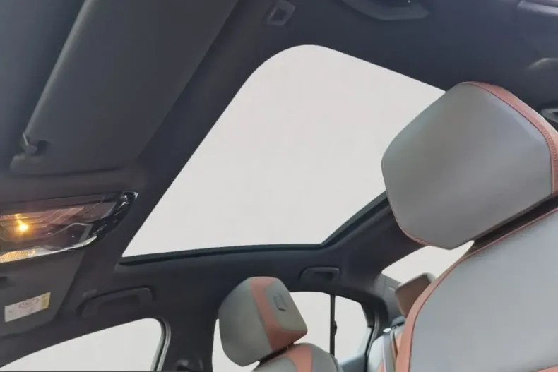 BMW 550 (Seria 5) din 2024 cu 14.995 km - oferta BMW203483 - foto 17