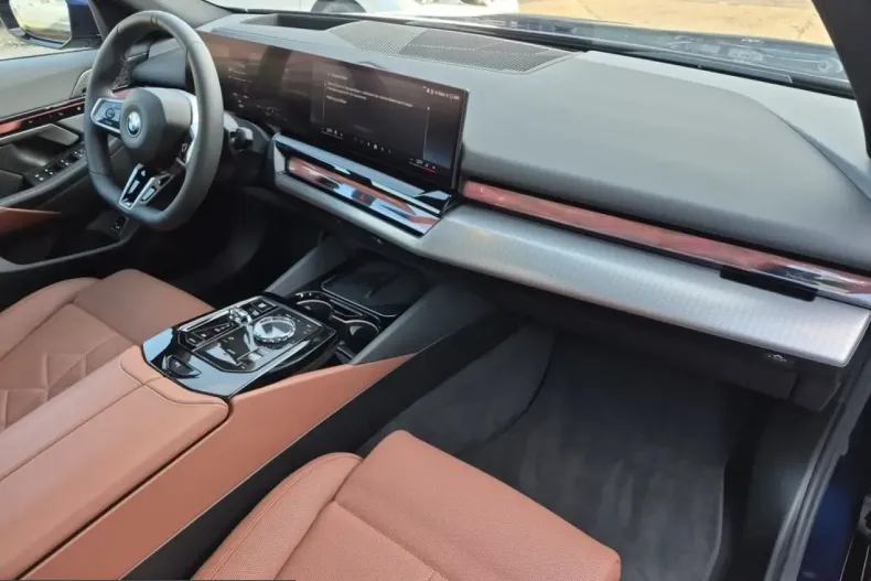 BMW 550 (Seria 5) din 2024 cu 14.995 km - oferta BMW203483 - foto 21